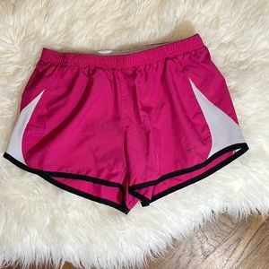 ✨ MAKE OFFER ✨ Nike running shorts